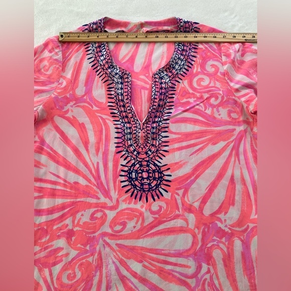 Lily Pulitzer Size XL Amelia Island 100%Silk Tunic
Blouse in Pink Sun Ray Shimmy - Picture 13 of 17